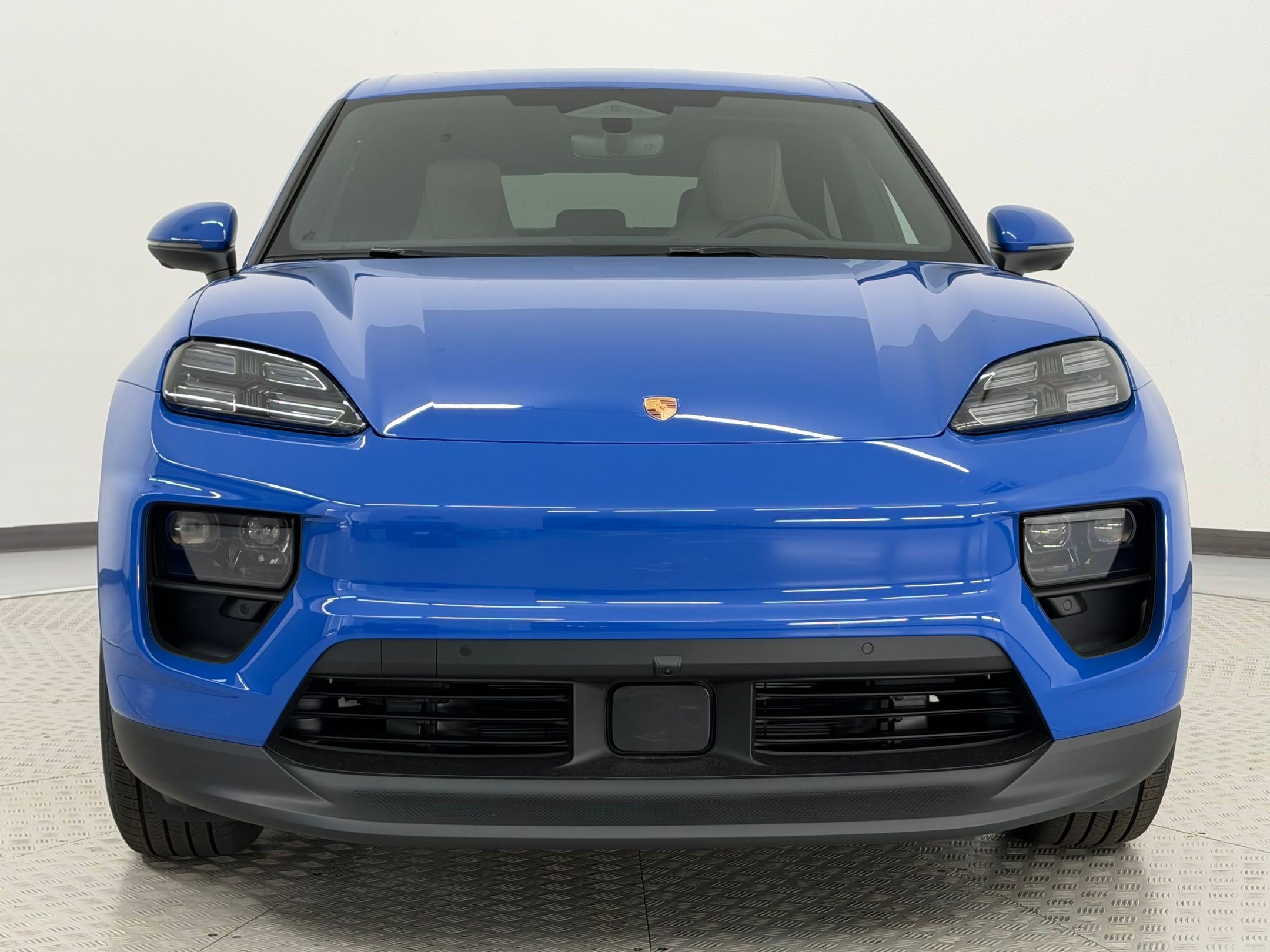 New 2026 Porsche Macan 4 Electric AWD/4WD image 6