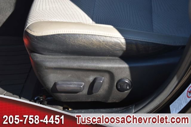 Used 2016 Toyota Camry SE image 19