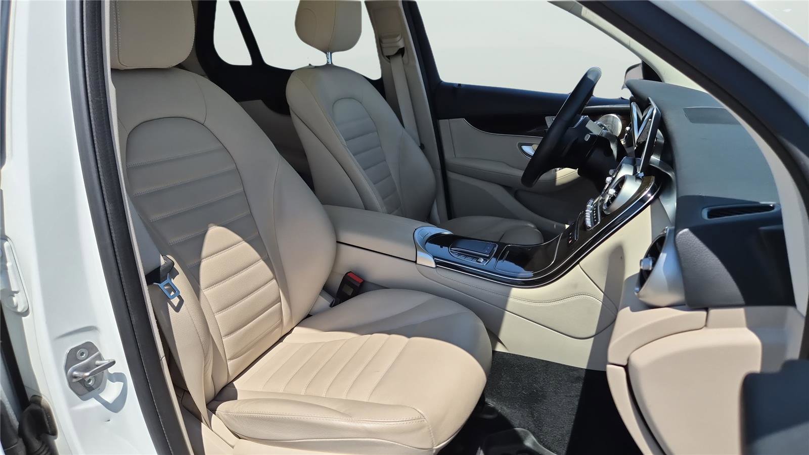 Used 2021 Mercedes-Benz GLC 300 4MATIC image 14