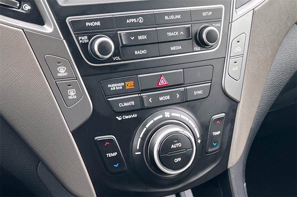 Used 2017 Hyundai Santa Fe Sport image 22