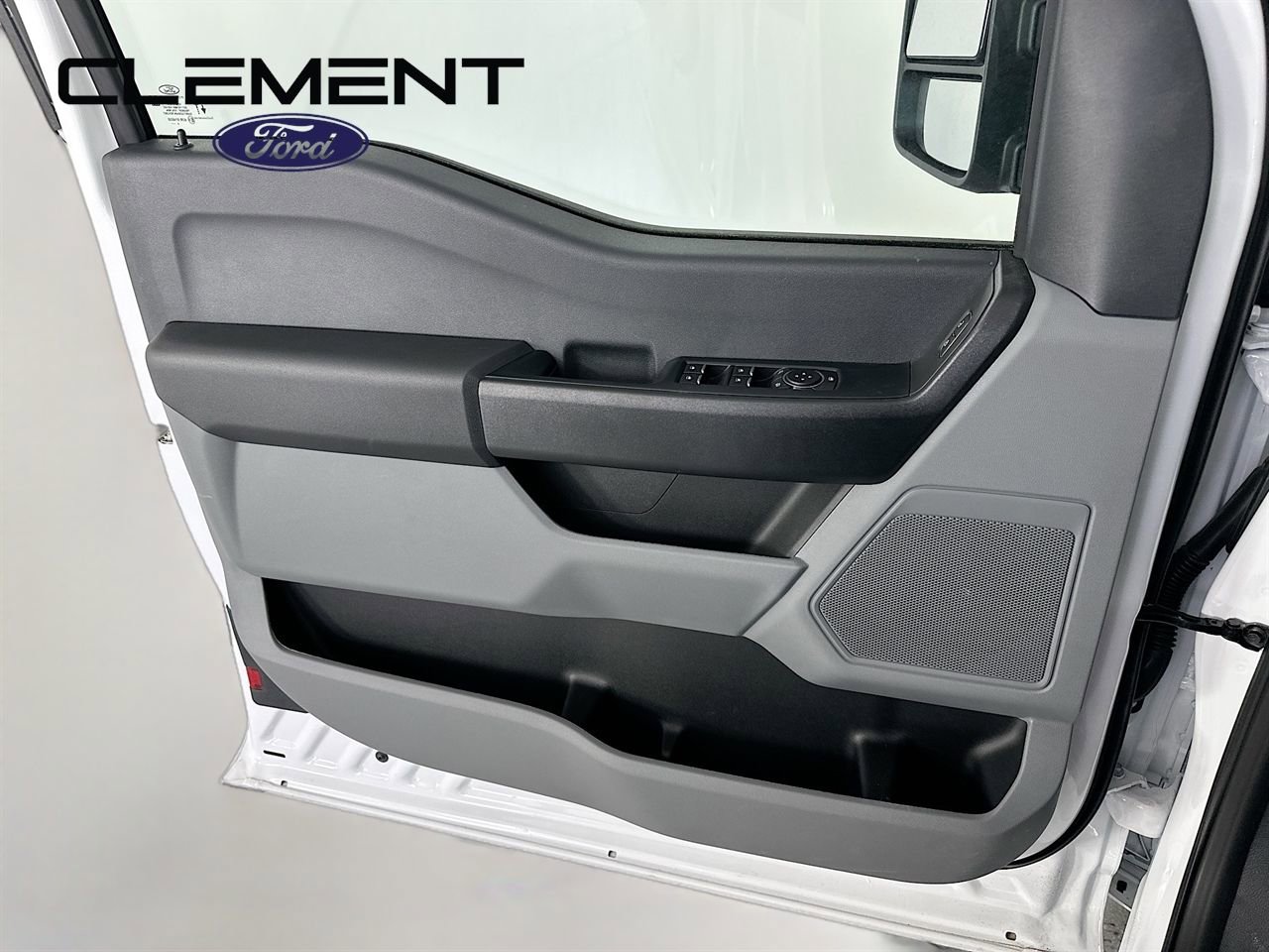 New 2026 Ford F250 XL w/ XL Chrome Package AWD/4WD image 23