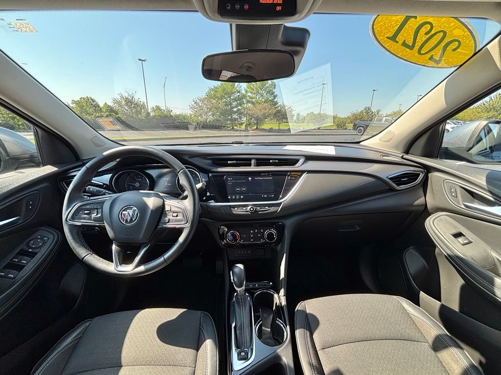Used 2021 Buick Encore GX Preferred w/ Sport Touring Package FWD image 21