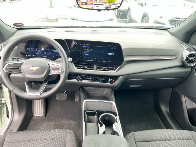 Certified 2025 Chevrolet Equinox LT w/ Safety and Technology Package AWD/4WD image 27