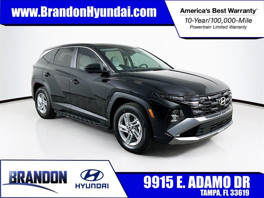 New 2025 Hyundai Tucson SE