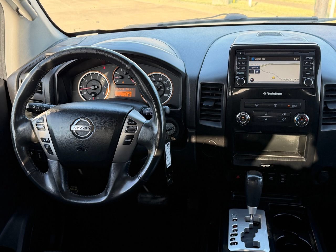 Used 2015 Nissan Titan SV w/ SV Value Truck Package RWD image 13