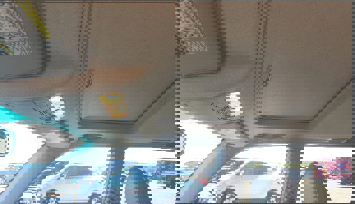 Used 2011 Toyota Highlander Limited w/ Tow Pkg image 10