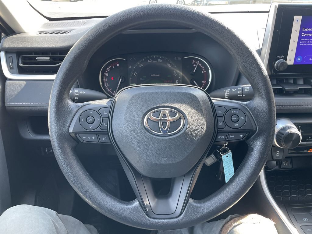 Used 2025 Toyota RAV4 LE AWD/4WD image 16
