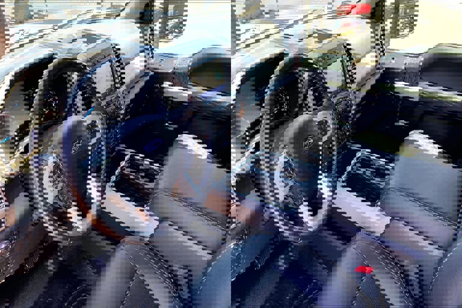 Used 2019 Ford F250 Lariat w/ Lariat Ultimate Package AWD/4WD image 18