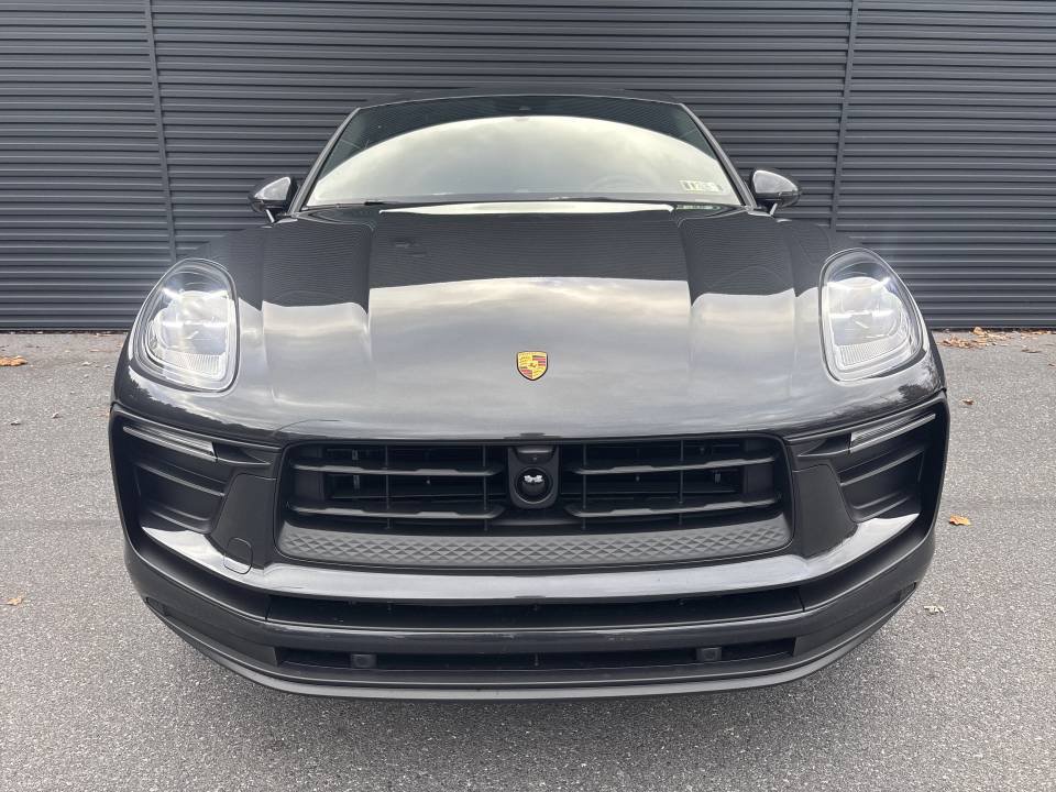 New 2026 Porsche Macan AWD/4WD image 8