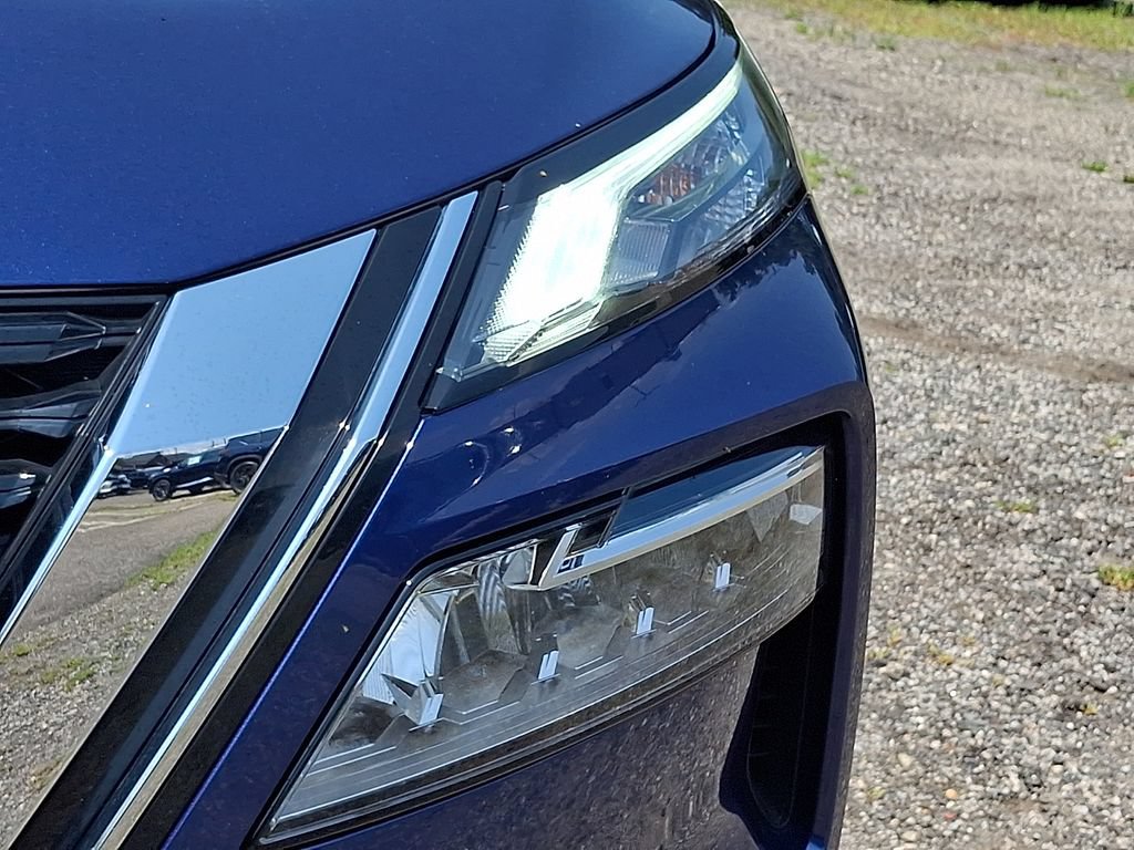 Certified 2023 Nissan Rogue SV AWD/4WD image 10