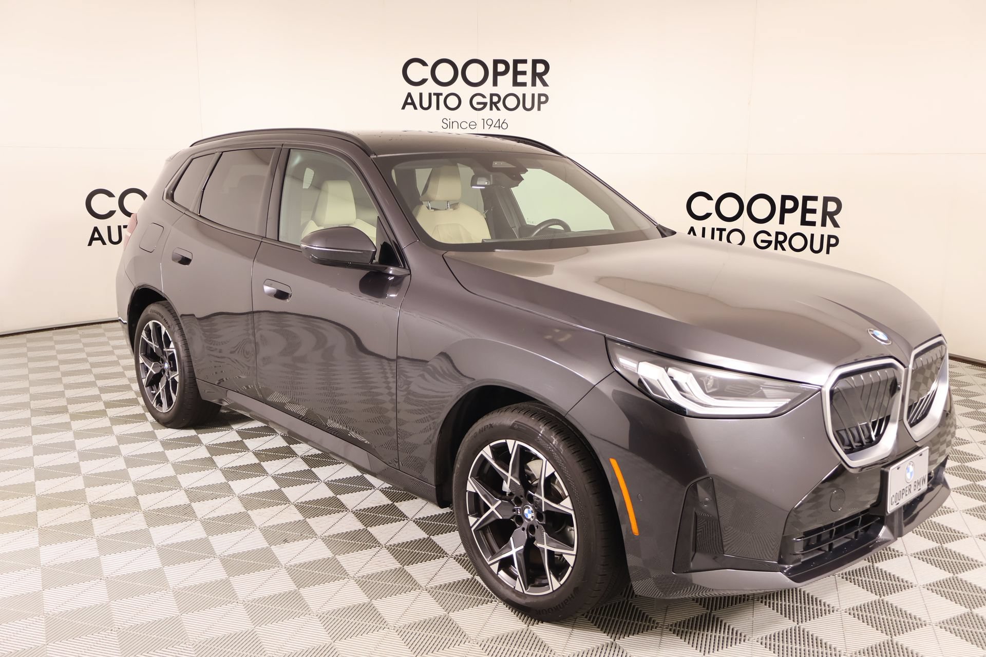 Used 2025 BMW X3 xDrive30i AWD/4WD image 1