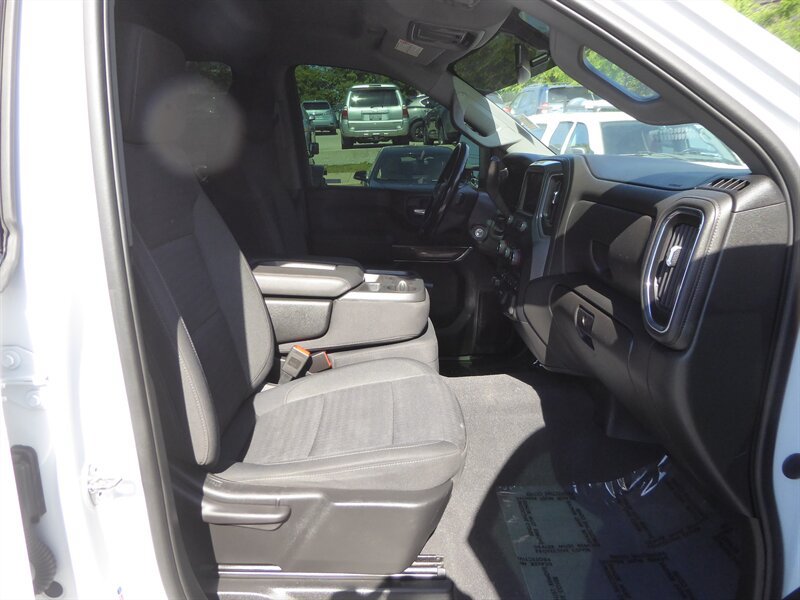 Used 2023 Chevrolet Silverado 2500 LT AWD/4WD image 24