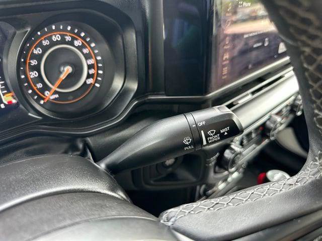Certified 2025 Jeep Gladiator Overland AWD/4WD image 24