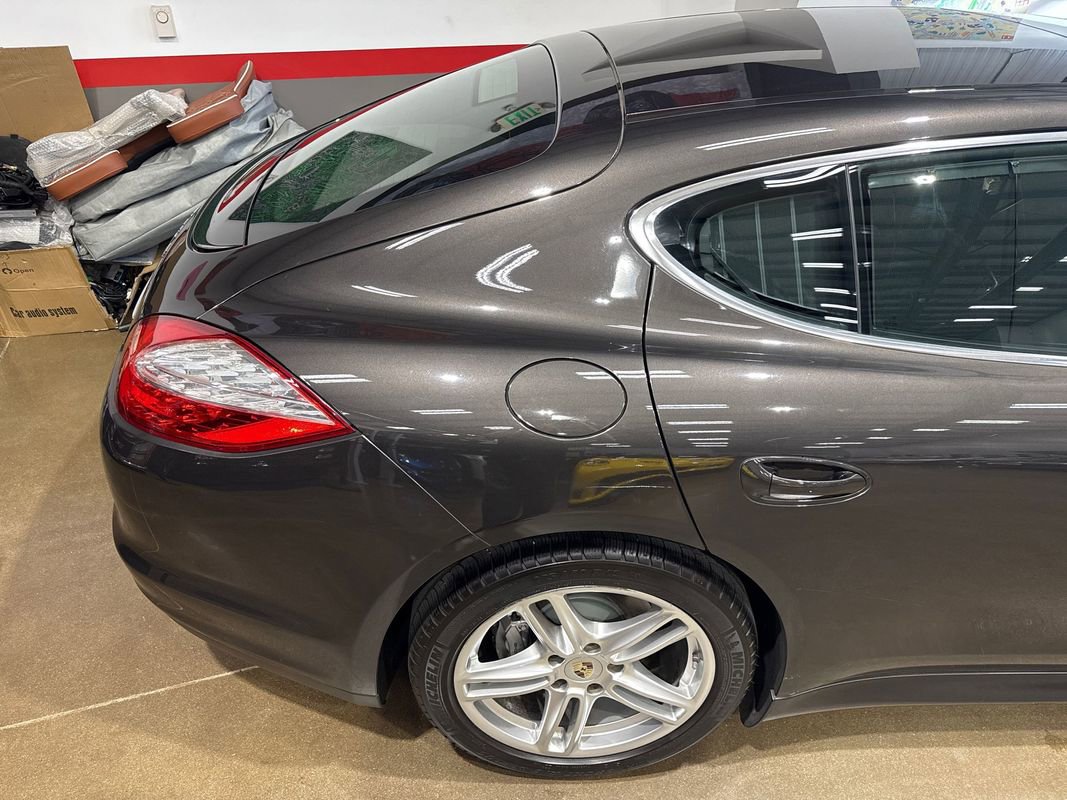 Used 2013 Porsche Panamera 4S image 27