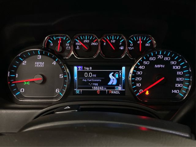 Used 2019 Chevrolet Suburban LT AWD/4WD image 19