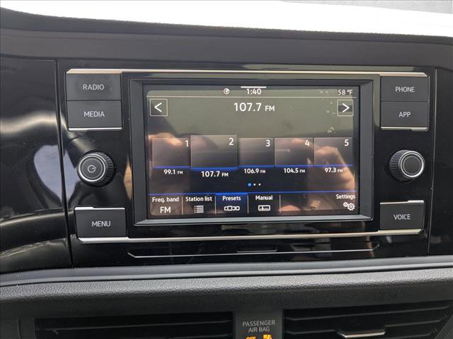 Used 2023 Volkswagen Jetta SE image 18