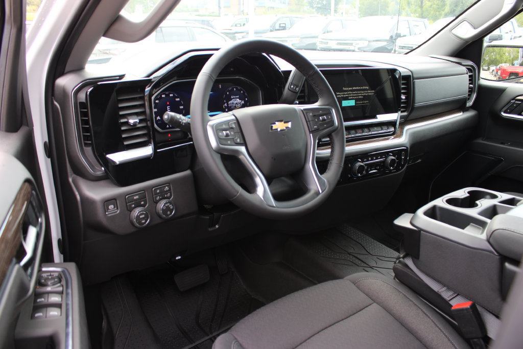 New 2026 Chevrolet Silverado 1500 LT w/ Safety Package AWD/4WD image 17
