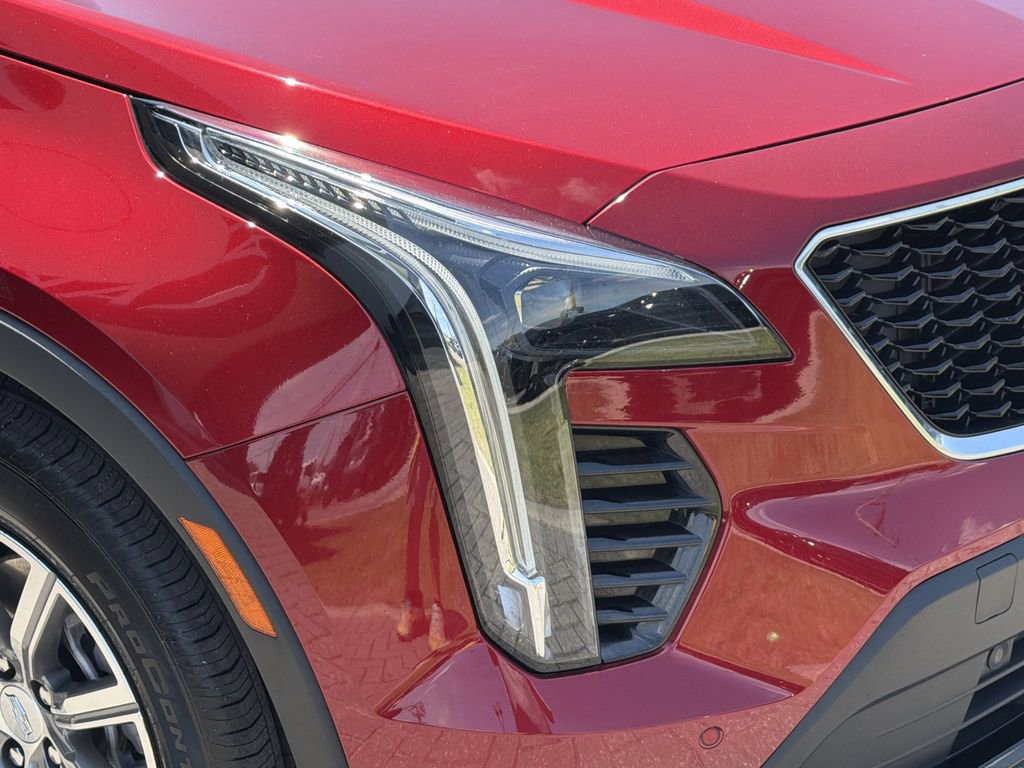 Used 2023 Cadillac XT4 Sport AWD/4WD image 7