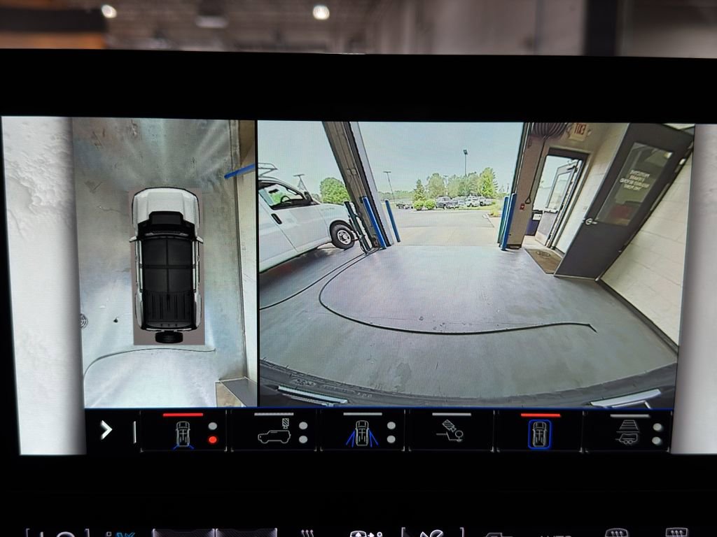 New 2025 GMC Hummer EV 2X image 31