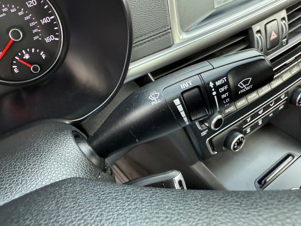 Used 2018 Kia Optima LX w/ 17" Alloy Wheels Package image 28