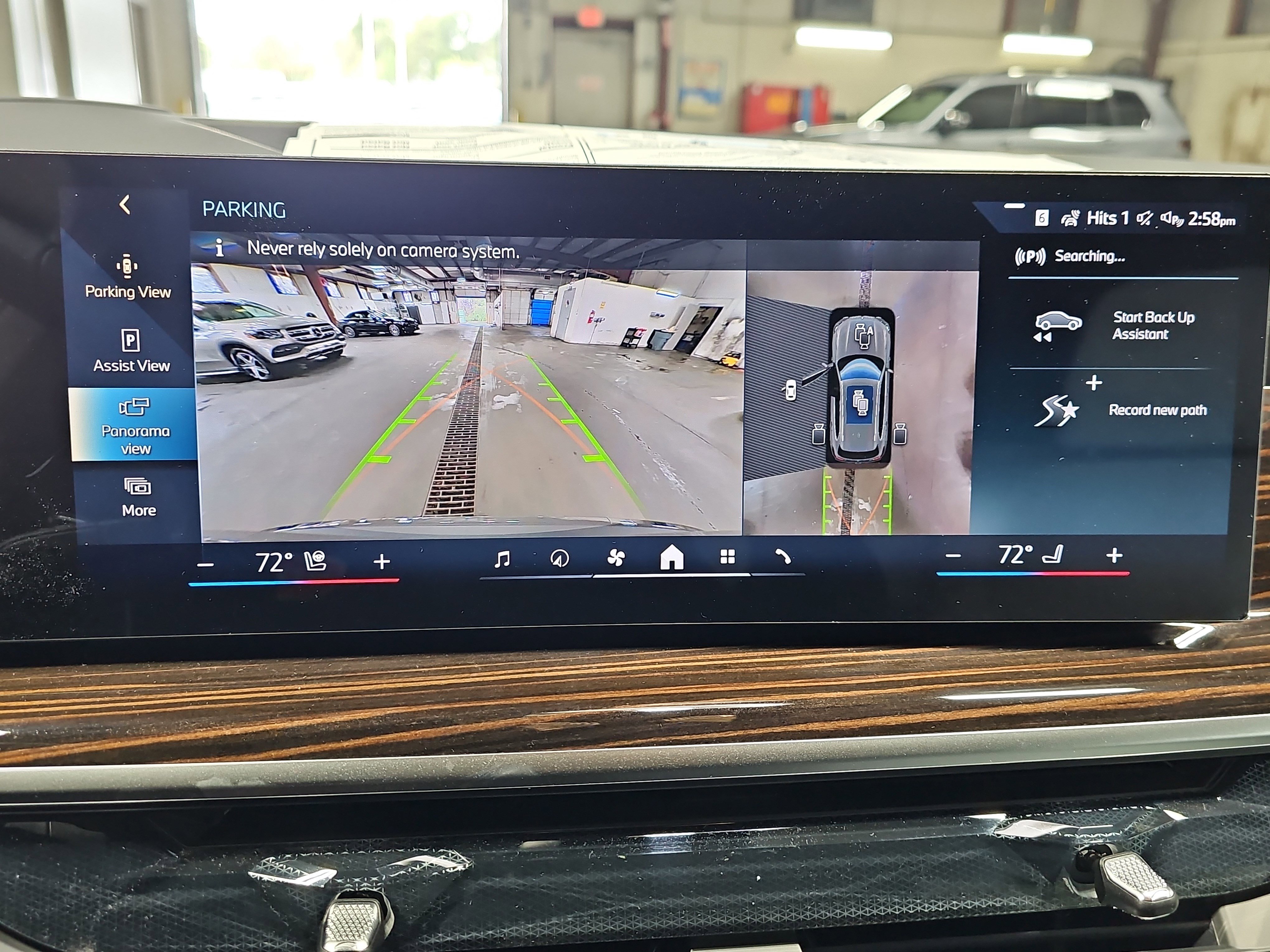 New 2026 BMW X5 xDrive50e w/ Climate Comfort Package image 26