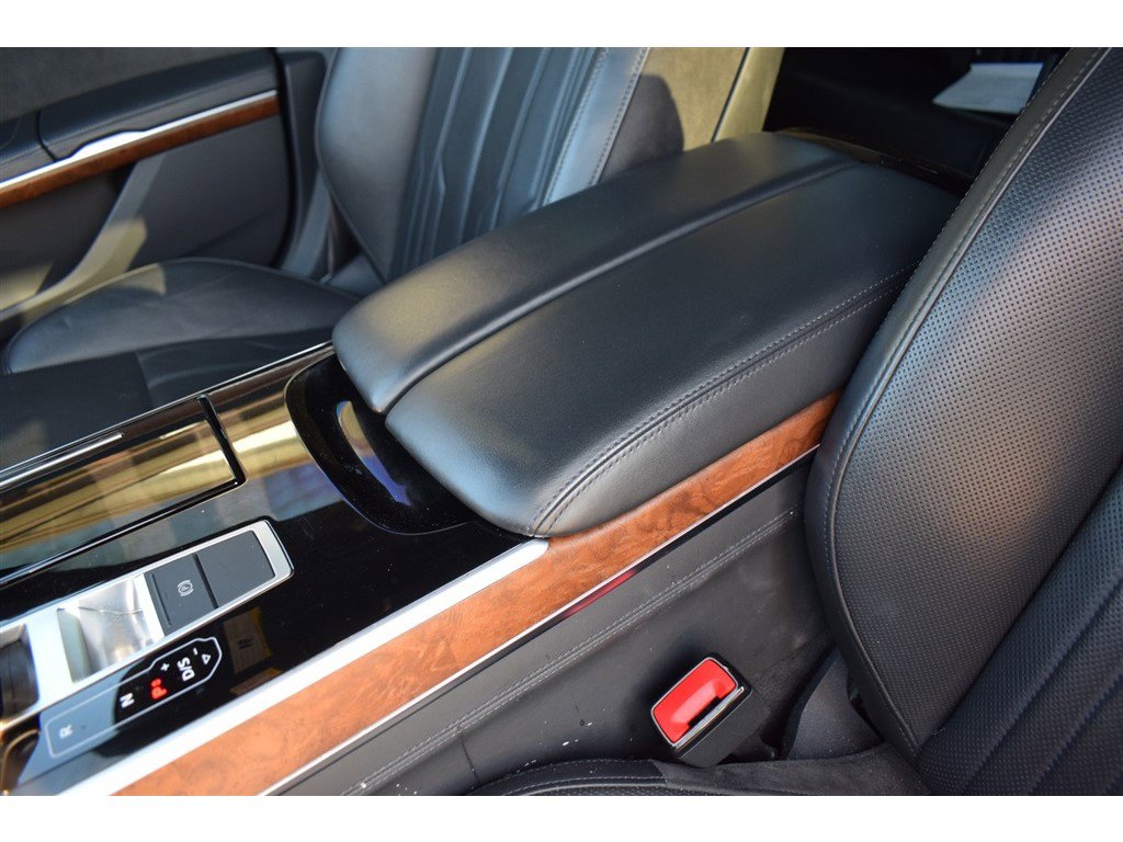 Used 2021 Audi A8 L 4.0T w/ Executive Plus Package image 32