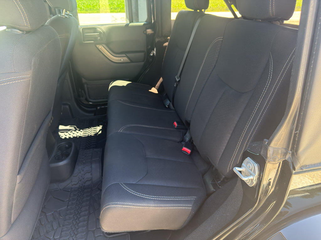 Used 2018 Jeep Wrangler Unlimited Sport AWD/4WD image 30