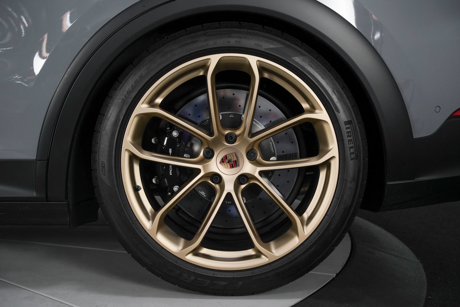 Used 2025 Porsche Cayenne Turbo GT AWD/4WD image 18