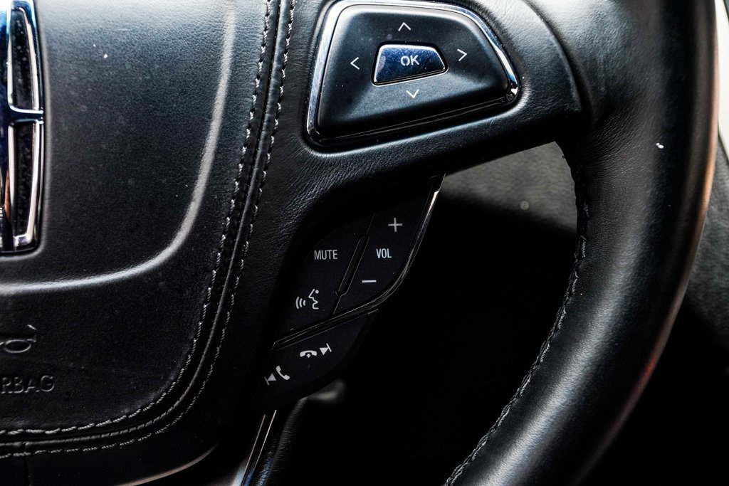 Used 2017 Lincoln MKZ Premiere image 23