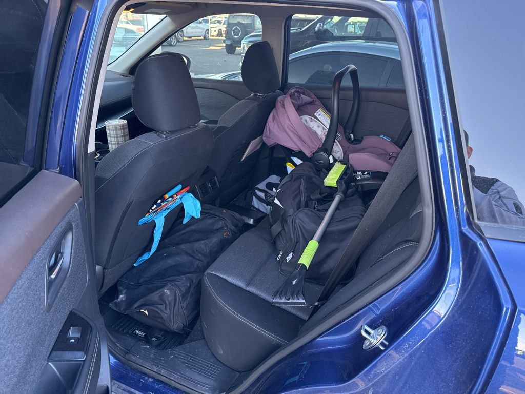 Used 2022 Nissan Rogue SV image 18