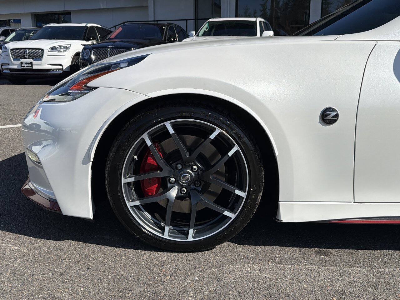 Used 2017 Nissan 370Z NISMO RWD image 14
