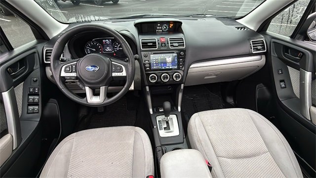 Used 2017 Subaru Forester 2.5i Premium image 2