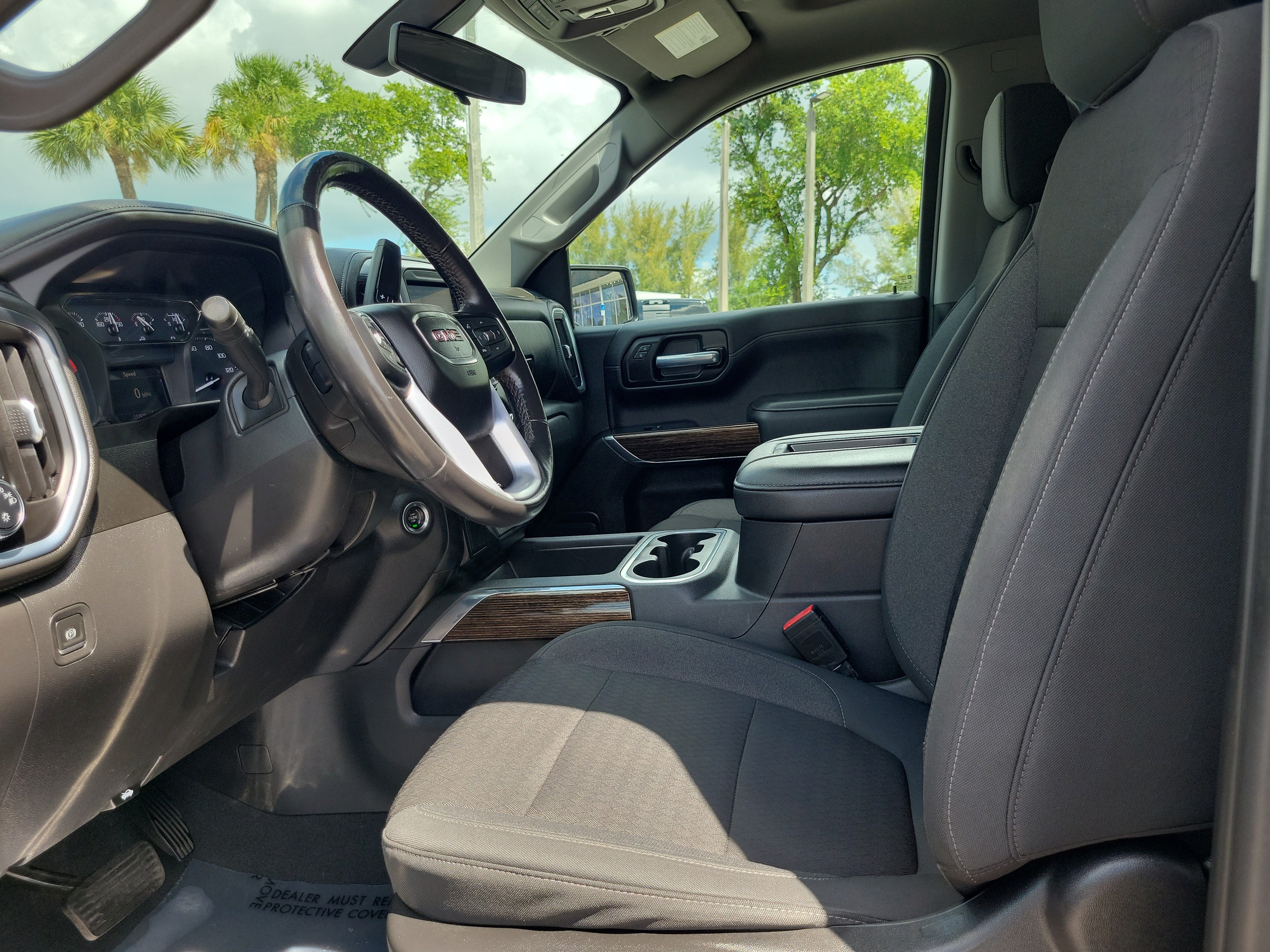 Used 2021 GMC Sierra 1500 Elevation w/ X31 Off-Road Package AWD/4WD image 10