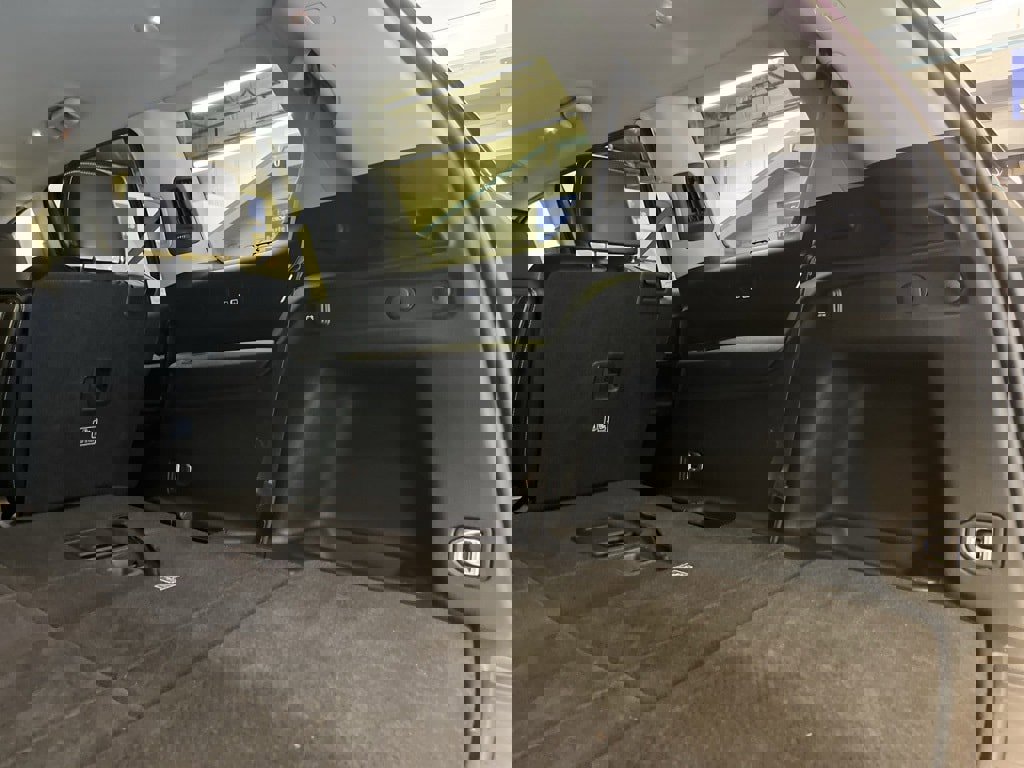 Used 2021 Jeep Grand Cherokee L Limited image 32