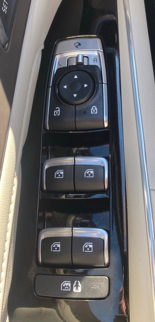 Certified 2024 Kia Sorento SX Prestige image 28