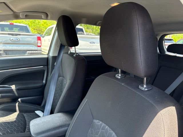 Used 2025 Mitsubishi Outlander Sport ES AWD/4WD image 9