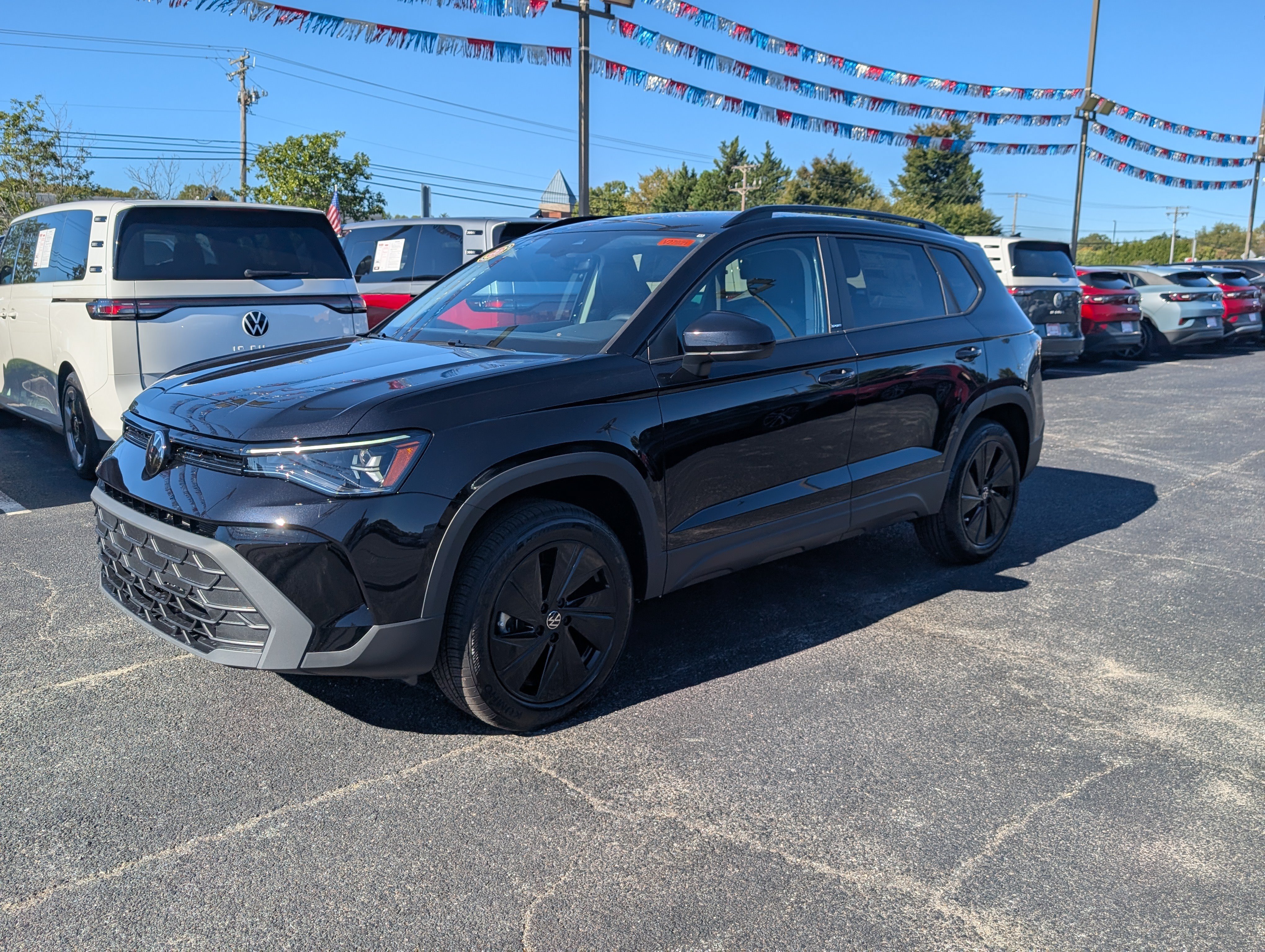 New 2027 Volkswagen Taos Sport AWD/4WD image 5