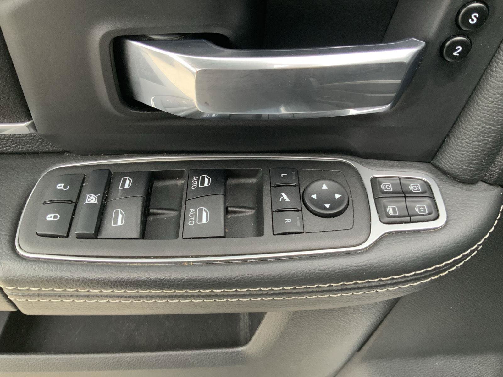Used 2024 RAM 2500 Laramie w/ Safety Group AWD/4WD image 20