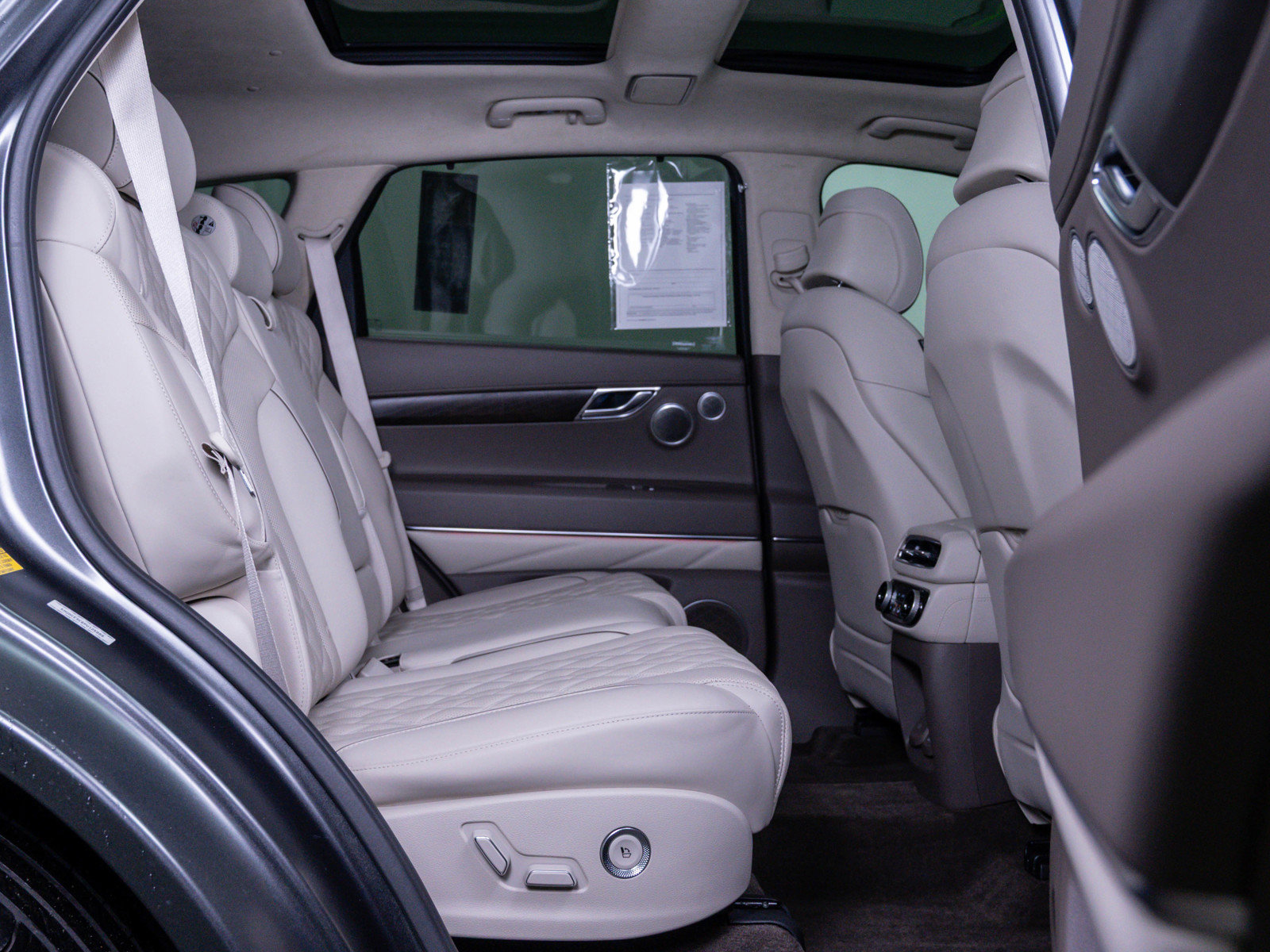 Used 2023 Genesis GV80 3.5T w/ Prestige Matte Package image 12