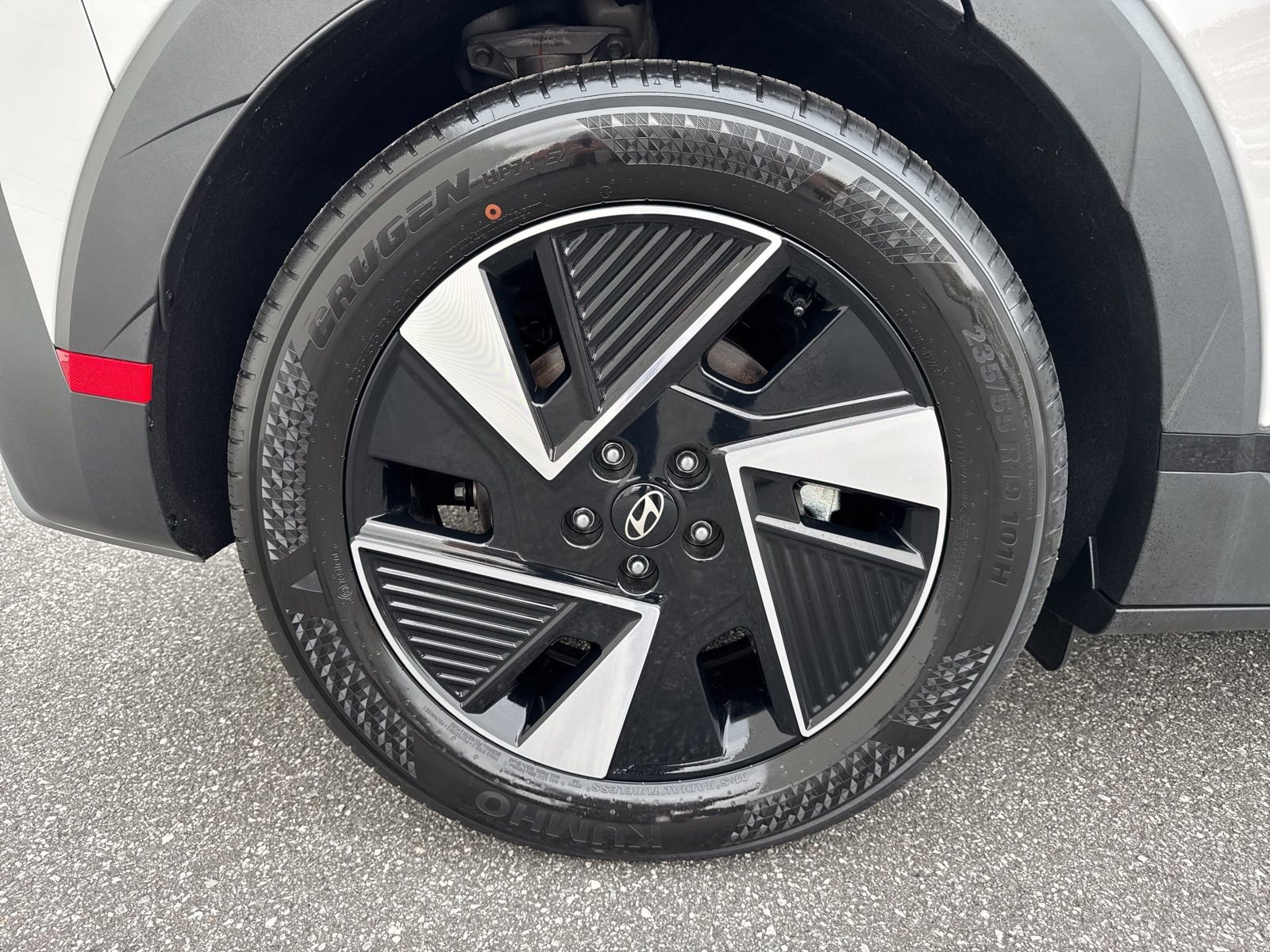 Used 2025 Hyundai Ioniq 5 SEL image 8