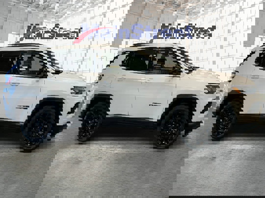 New 2026 Jeep Compass Latitude image 6