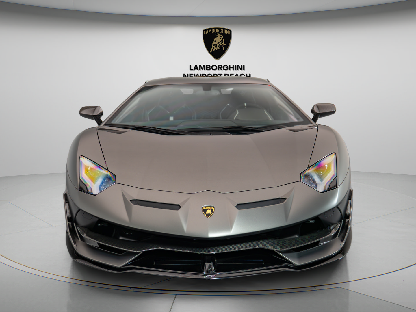 Used 2020 Lamborghini Aventador SVJ AWD/4WD image 2