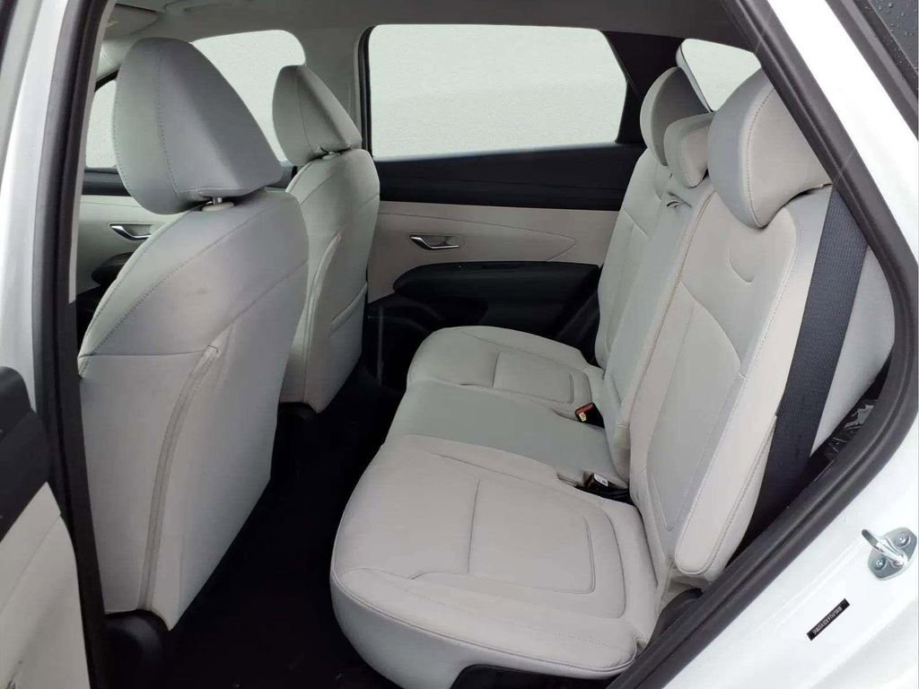 New 2026 Hyundai Tucson SE FWD image 11