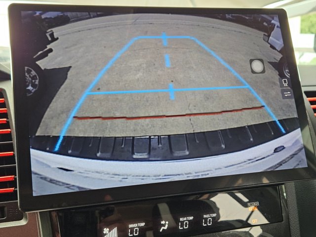 Used 2015 Toyota Sequoia SR5 RWD image 11