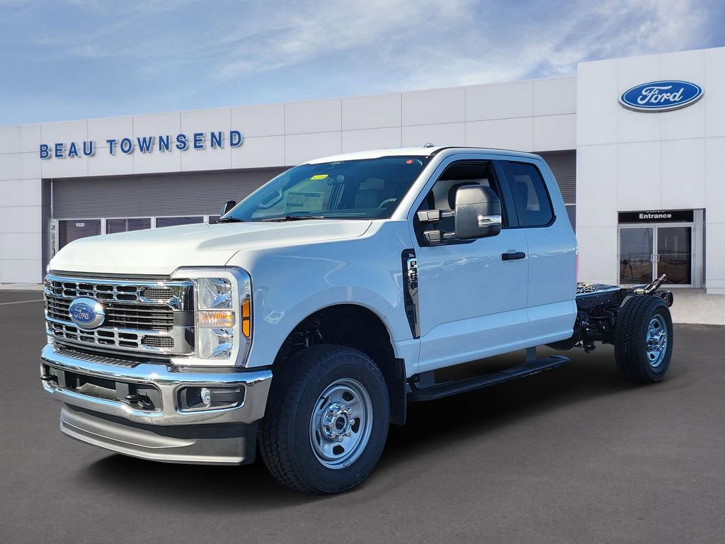 New 2026 Ford F350 XL w/ XL Chrome Package image 2