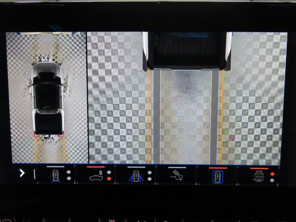 Used 2025 GMC Hummer EV 2X AWD/4WD image 17