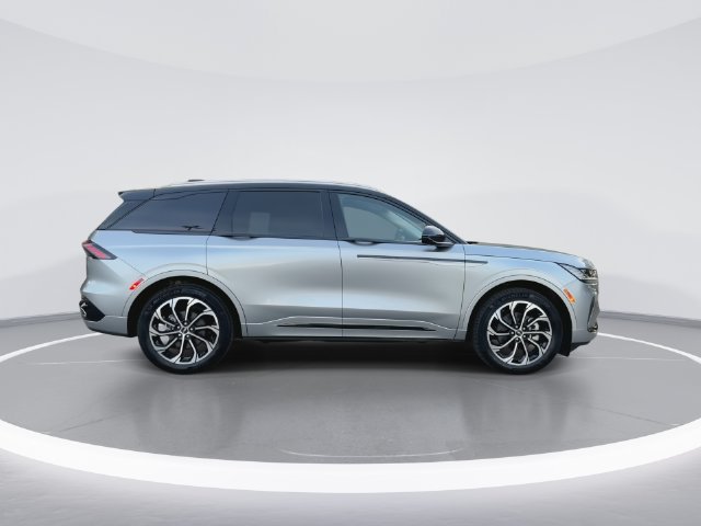 New 2026 Lincoln Nautilus Reserve AWD/4WD image 9