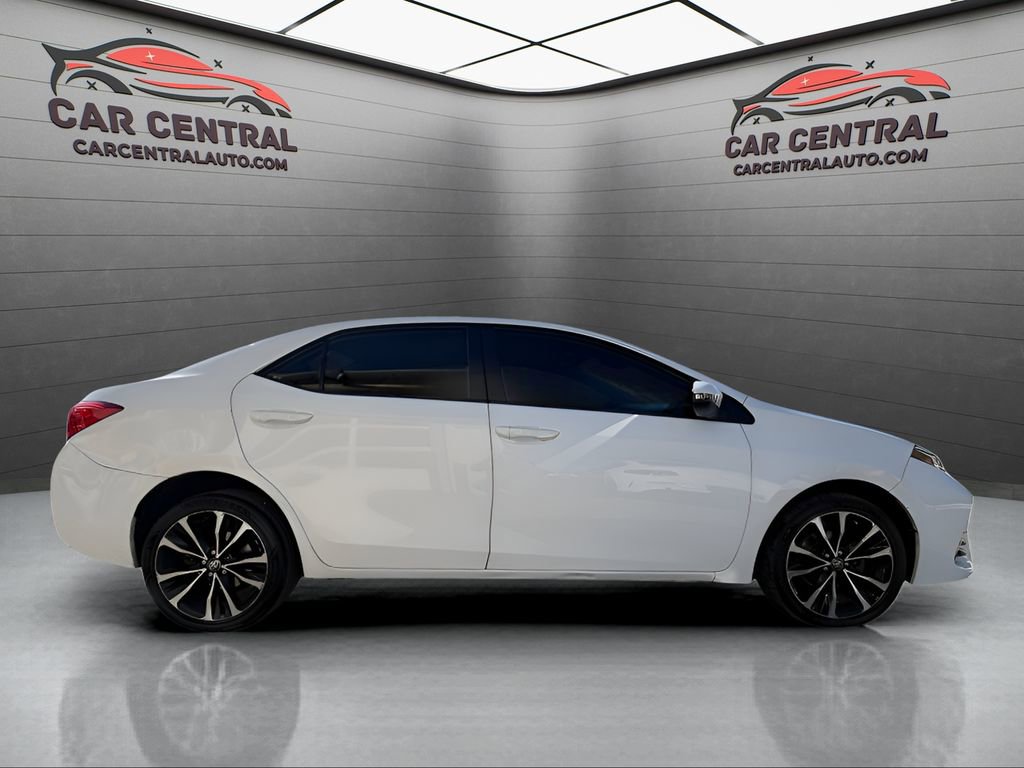 Used 2017 Toyota Corolla SE image 6