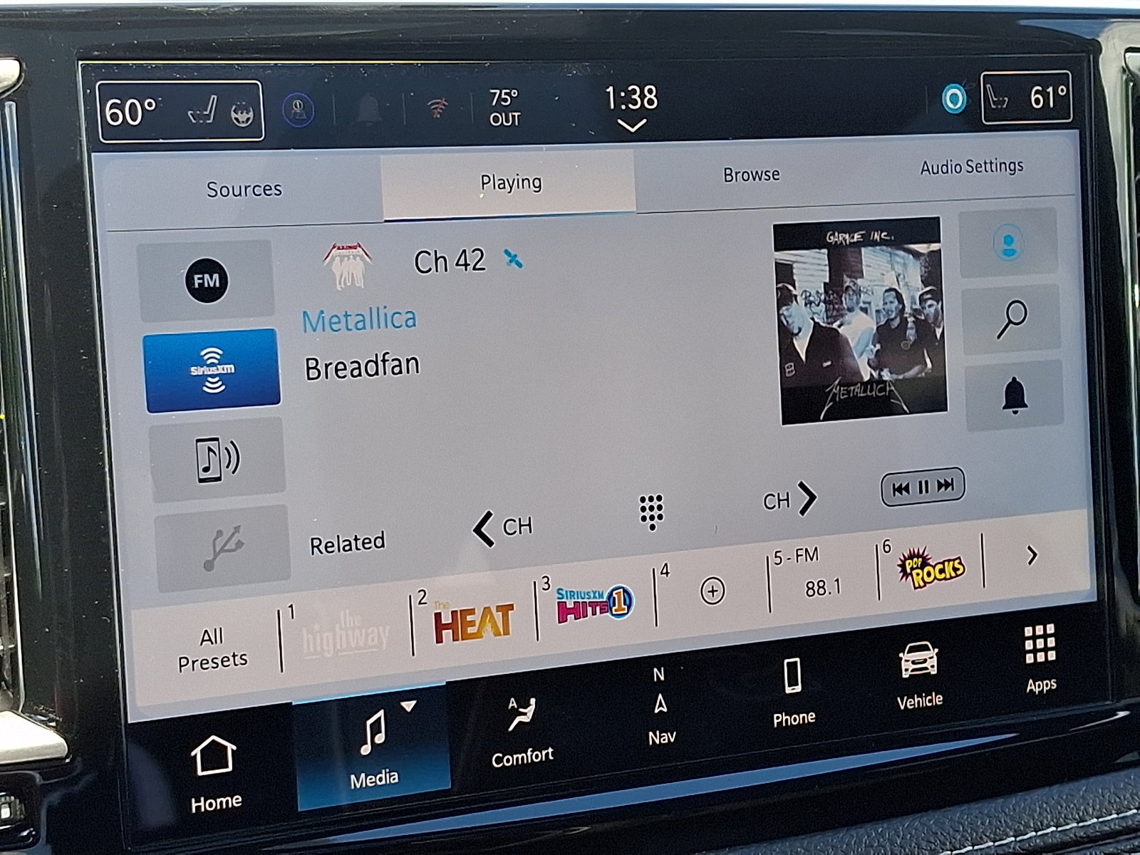 New 2027 Chrysler Pacifica Limited AWD/4WD image 15