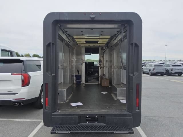 Used 2024 Chevrolet Brightdrop 600 w/ Commercial Equipment Package AWD/4WD image 38